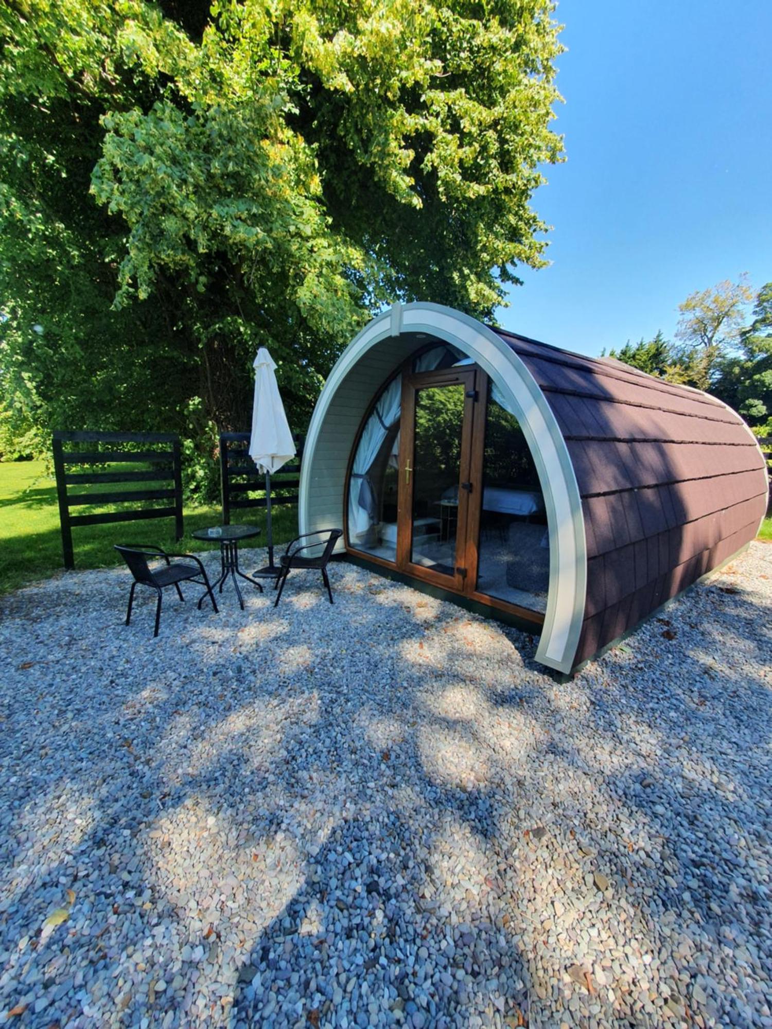 Priory Glamping Pods And Guest Accommodation キラーニー エクステリア 写真