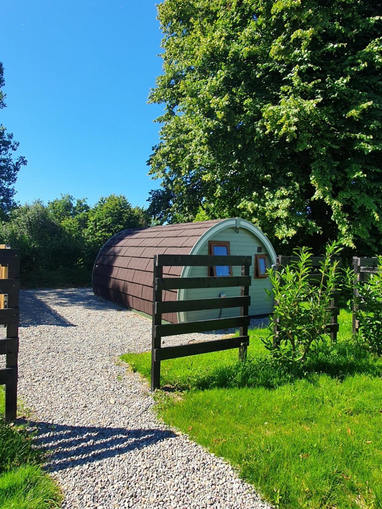 Priory Glamping Pods And Guest Accommodation キラーニー エクステリア 写真