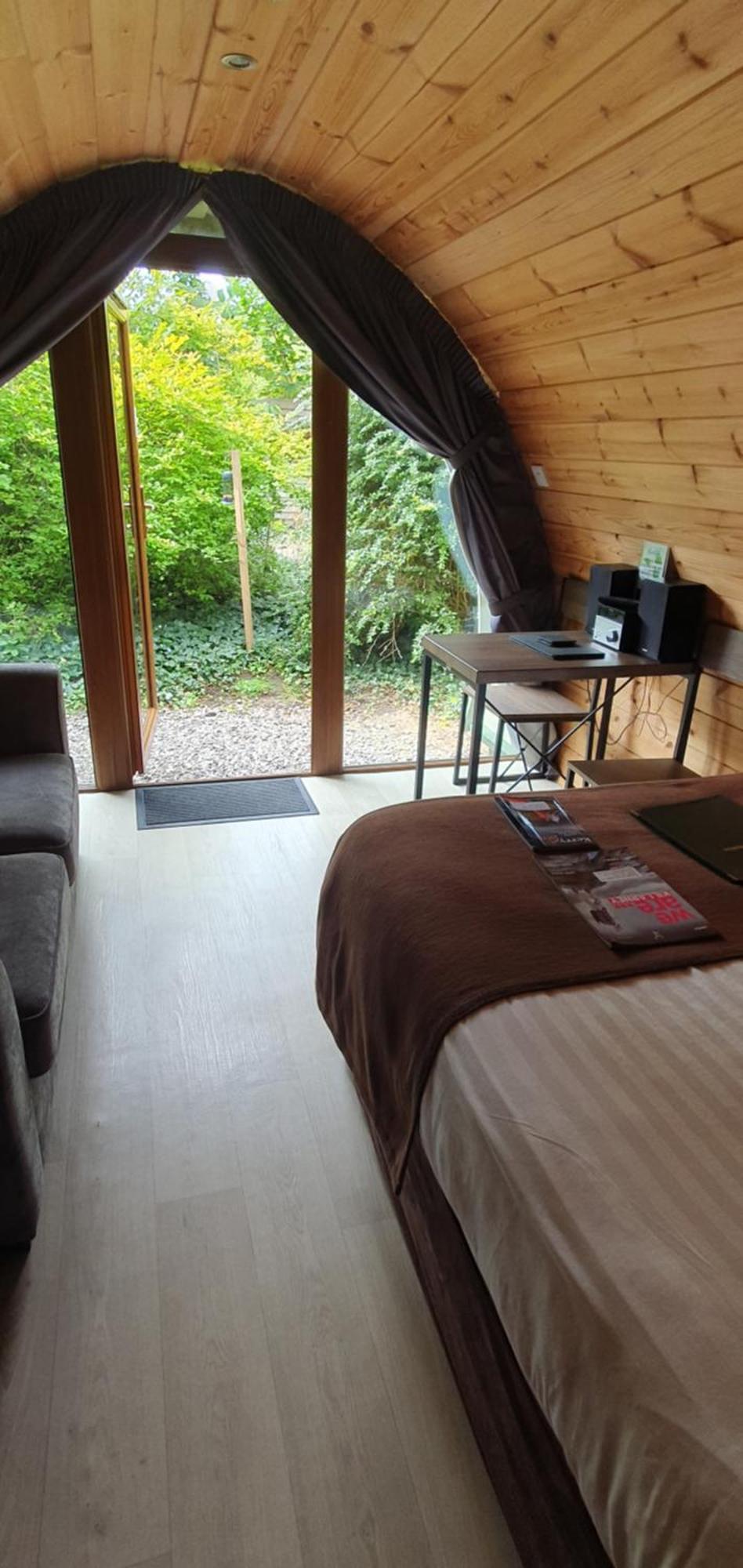 Priory Glamping Pods And Guest Accommodation キラーニー エクステリア 写真