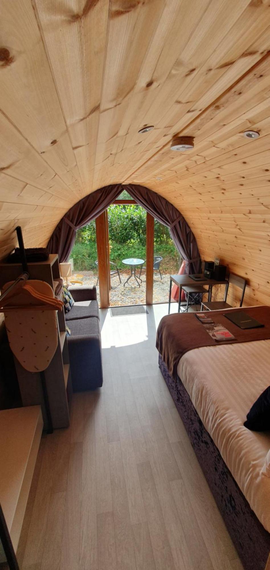 Priory Glamping Pods And Guest Accommodation キラーニー エクステリア 写真